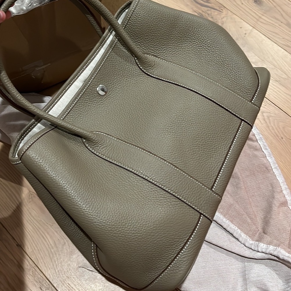 Classic Pebbled Leather Tote in Olive Taupe